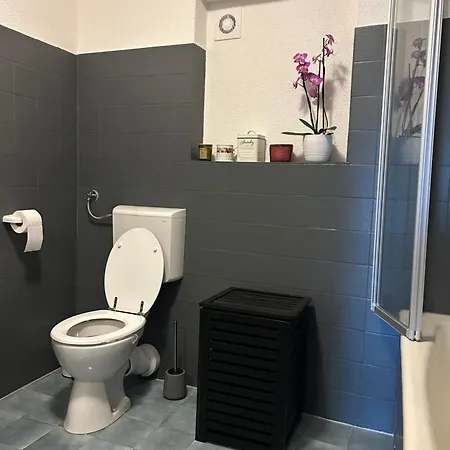 Lägenhet Vacation A&n Kaštel Novi