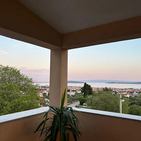 Lägenhet Vacation A&n Kaštel Novi